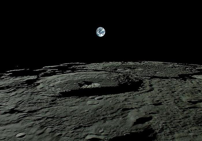 Как Земля выглядит с Луны