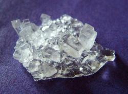 Как вырастить кристалл в домашних условиях из соли